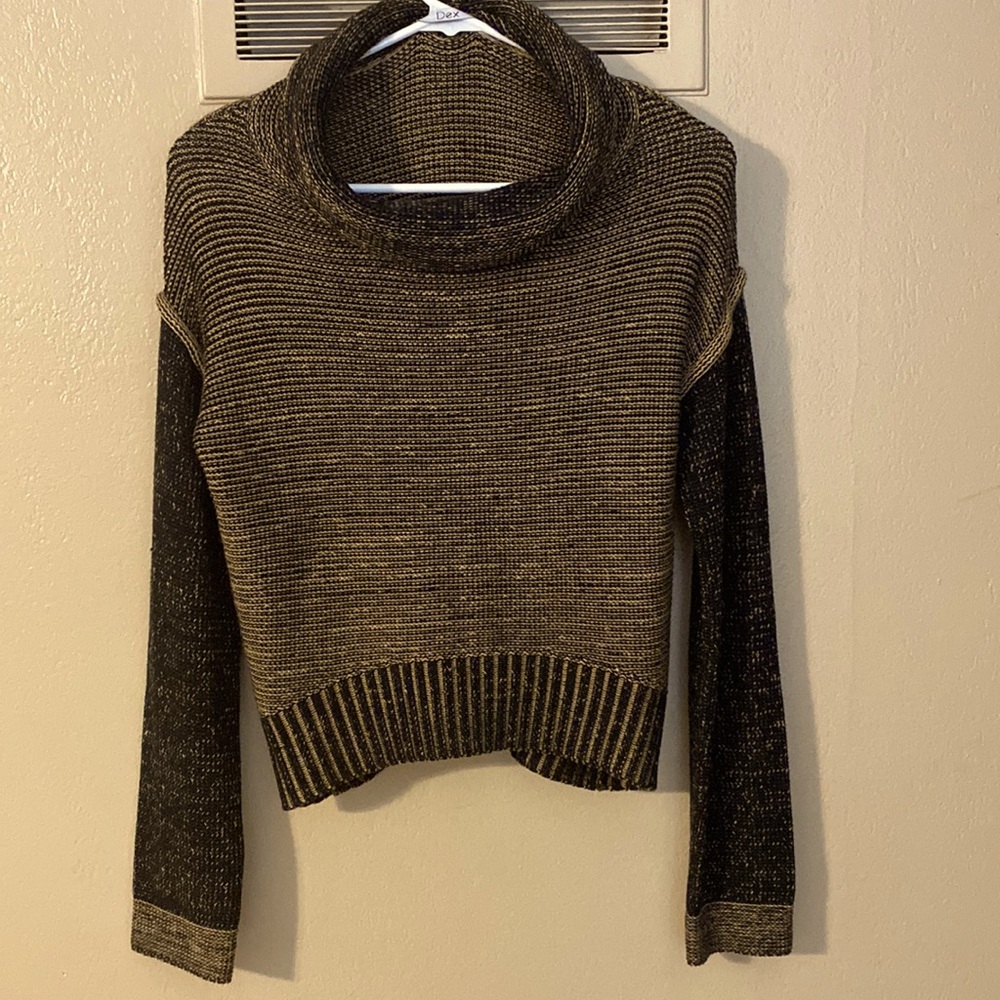 XS Dex Brown & Black Cowl Turtleneck Sweater